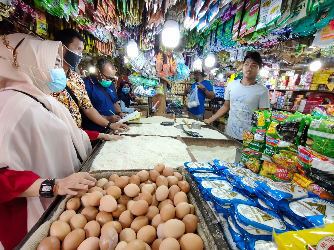 HARGA PANGAN POKOK STRATEGIS PADA 13KOMODITAS HARI INI